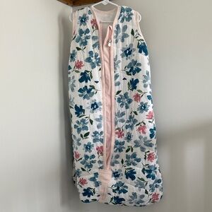 Burt's Bees Baby sleep sack in Soft Pink